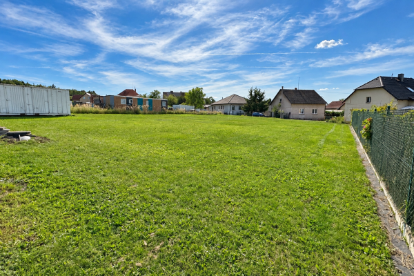 Prodej pozemku, 1 036 m² (2 z 13)