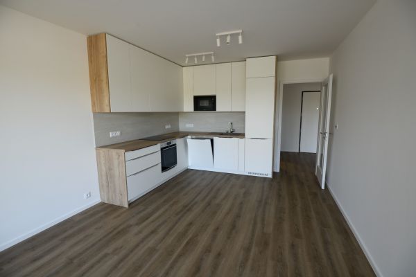 Квартира 2+kk в оренду, 53 м² (3 з 20)