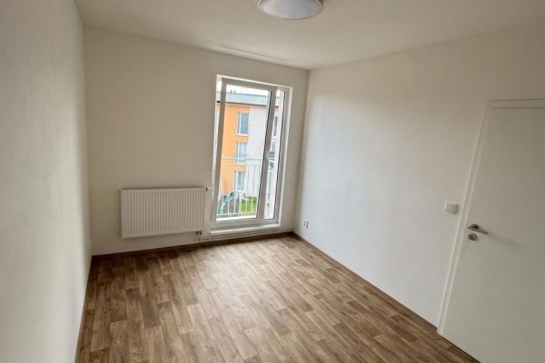 Pronájem bytu 2+kk, 41 m² (3 z 12)