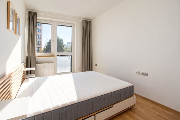 Квартира 2+kk в оренду, 37 м² (3 з 19)