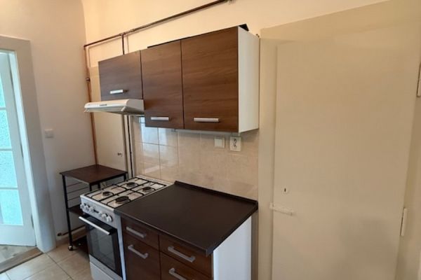 Wohnung 2+1 zur Miete, 51 m² (2 von 9)