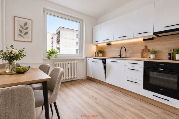Pronájem bytu 3+1, 78 m² (3 z 13)