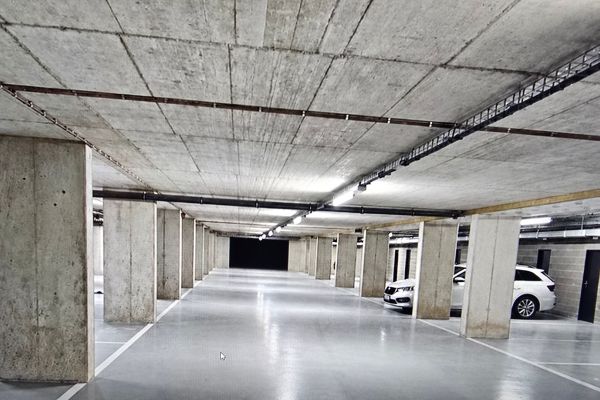 Нерухомість в оренду, 15 м² (2 з 3)