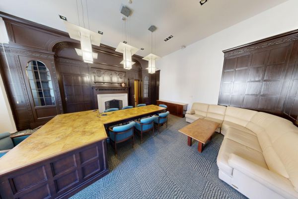 Комерційне приміщення в оренду, 238 м² (3 з 23)