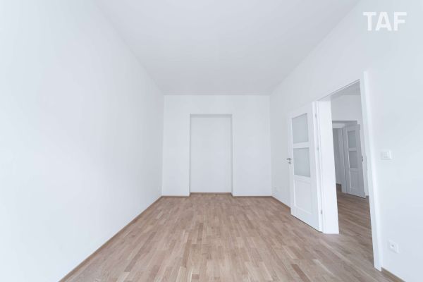 Prodej bytu 2+1, 69 m² (2 z 13)