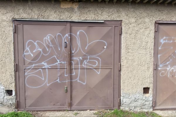 Pronájem nemovitosti, 21 m² (2 z 3)