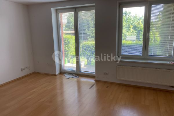 Квартира 1+kk в оренду, 34 м² (3 з 10)