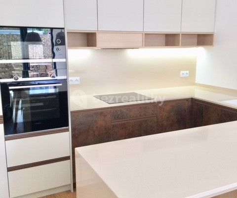 Wohnung 2+kk zum Kauf, 83 m² (2 von 18)