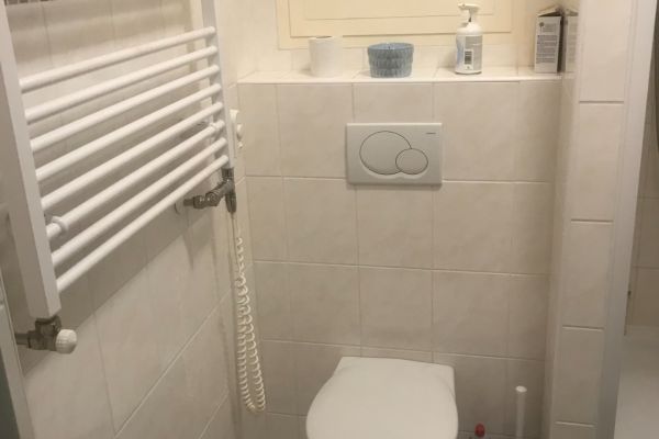 Квартира 1+kk в оренду, 40 м² (2 з 3)