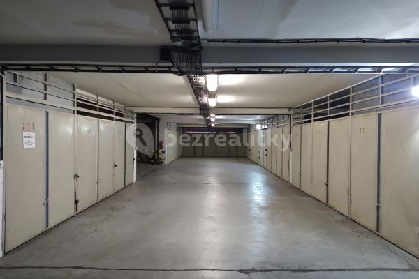 Pronájem nemovitosti, 13 m² (2 z 4)