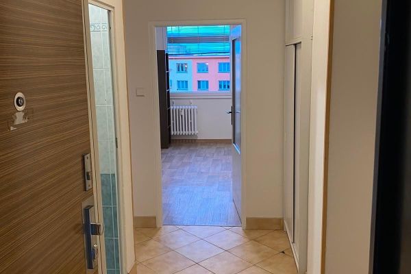 Prodej bytu 2+kk, 43 m² (3 z 14)