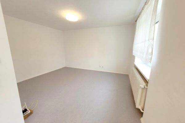 Квартира 1+kk в оренду, 28 м² (3 з 13)
