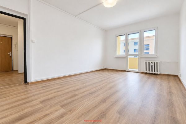 Wohnung 2+1 zur Miete, 53 m² (3 von 11)