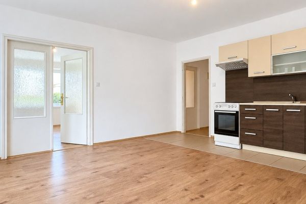 Wohnung 2+1 zur Miete, 59 m² (2 von 9)
