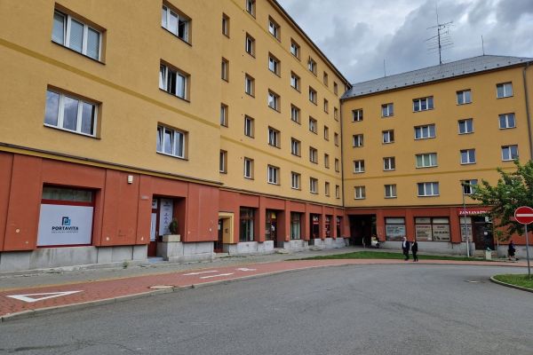 Комерційне приміщення в оренду, 122 м² (2 з 8)