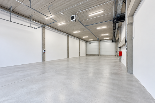 Pronájem komerčního prostoru, 550 m² (2 z 11)
