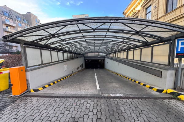Нерухомість в оренду, 15 м² (2 з 3)